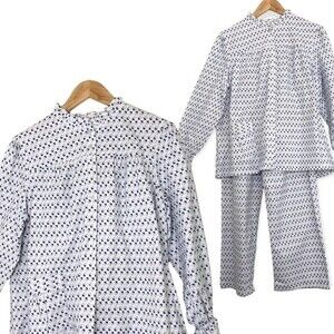 Sears Carriage Court Pajamas Women's Large 36 White Blue Flannel Ruffle Vintage